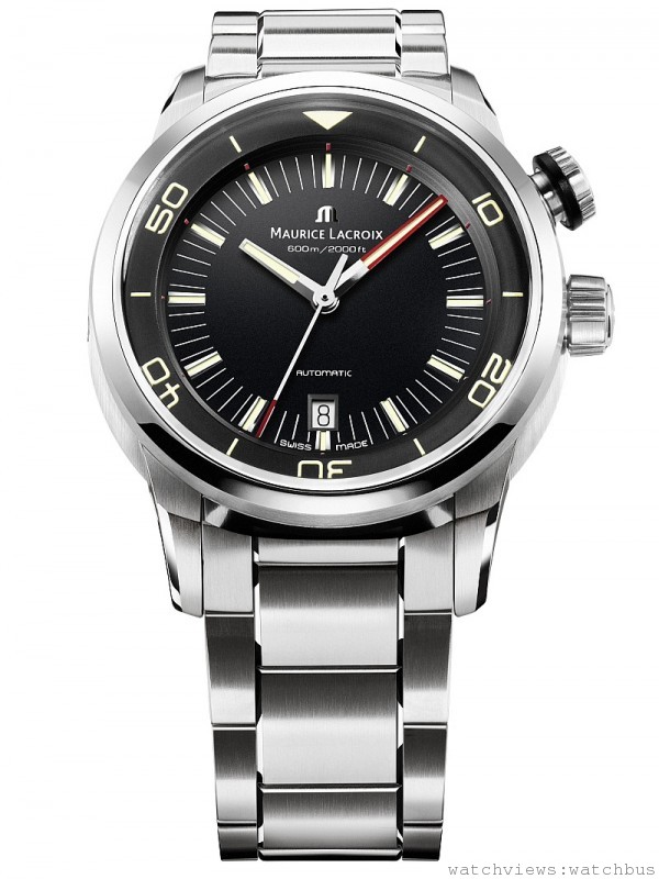 奔濤系列Pontos S潛水腕錶 覆有Superluminova塗層的時標與指針，即使潛水員在黑暗的大海深處，也能清晰閱讀時間。