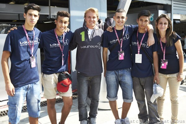 Nico Rosberg with young Laureus Foundation leaders_GP Monza_IT_2013