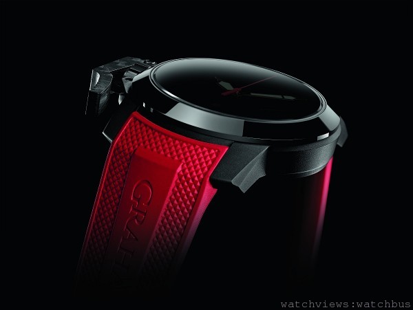 Chronofighter GT Asia腕錶的紅色複合橡膠質錶帶帶有 “Clous de Paris” 裝飾紋。
