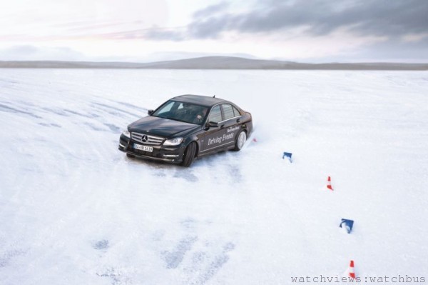 奧地利進階駕馭體驗，備好綿延長達3公里的雪地，讓所有車主親自體驗刺激的雪地飄移。