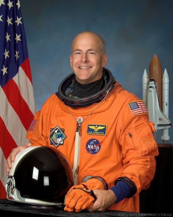 Alan Poindexter隊長是卓越的海軍飛行員及美國太空總署太空人