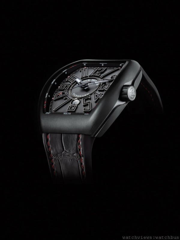 Vanguard腕錶， 18K紅金／精鋼／鈦金屬酒桶形錶殼，錶徑44x53.7毫米，黑色拉絲錶盤配立體數字時標，時、分、秒、日期，FM 0800自動上練機芯，動力儲能42小時，橡膠（底部）配鱷魚皮（頂部）錶帶及折疊式錶扣。