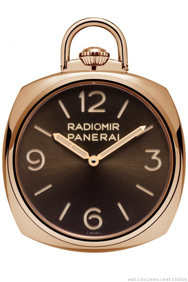 Pocket Watch 3 Days Oro Rosso/Bianco 50 毫米3 日動力儲存紅金懷錶，型號PAM00447，18K 紅金錶殼，錶徑50 毫米，時、分指示、錶背動力儲能顯示，P.3001/10 手上鍊機芯，防水50 米，藍寶石水晶玻璃鏡面及後底蓋，可掀式金屬後護蓋，刻有PANERAI 標誌的K 金錶鍊，各限量50 只，建議售價NTD2,175,000。