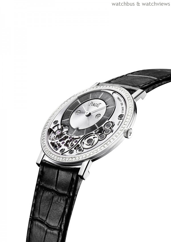 Piaget Altiplano 900P 腕錶，18K 白金錶殼，錶徑38 毫米，厚度3.65 毫米，鑲嵌78 顆圓形美鑽、約重0.71 克拉，偏心時、分指示，伯爵900P 超薄手上鍊機芯，黑色鱷魚 皮錶帶，型號Ref. G0A39112。