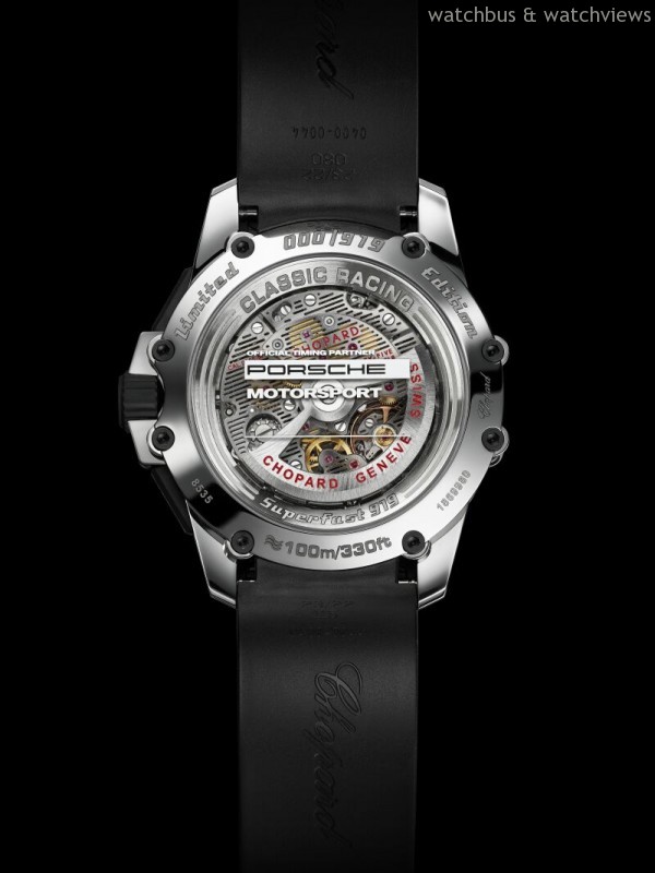 •蕭邦Superfast Chrono Porsche 919 Edition腕錶搭載蕭邦03.05-M自動上鏈機械計時機芯，機芯直徑28.8毫米，動力儲備60小時，振頻28,800次/小時，瑞士官方天文臺認證（COSC）。