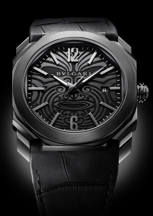 OCTO All Blacks腕錶，不鏽鋼錶殼，直徑41.5毫米，經類鑽碳鍍膜（DLC）處理，Calibre BVL 193; 自製自動上鍊機械機芯，動力儲存50小時，半透明霧面藍寶石水晶後底蓋， 上有「All Blacks®」字樣，旋入式錶冠，經類鑽碳鍍膜處理，加上黑色陶瓷鑲嵌裝飾，防水100米，售價約新台幣265,500元。