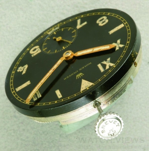 ROLEX錶冠與公牙也是原配，沒被改過的痕跡。