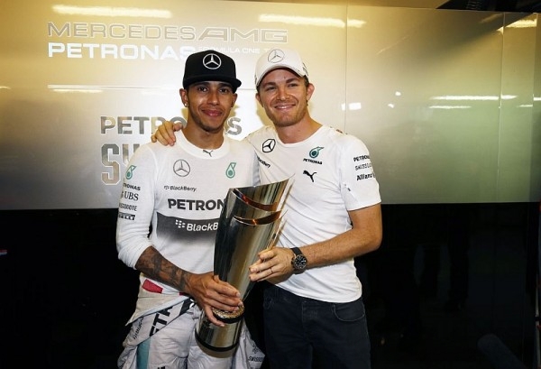 Rosberg君子風度恭賀隊友Hamilon奪下世界冠軍
