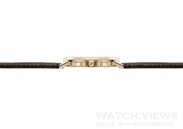 Piaget Altiplano 計時腕錶是全球最纖薄手動上鍊飛返計時腕錶，厚度僅8.24毫米。