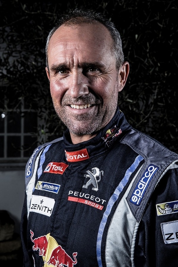 彼得漢塞爾（Stéphane Peterhansel）是達卡拉力賽（Dakar rally）贏得最多冠軍頭銜的車手