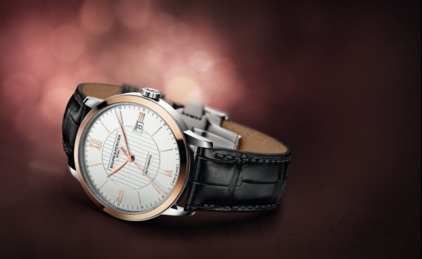 克萊斯麥系列男裝腕錶的四款全新傑作備有精鋼或雙色兩種款式，採用全新獨特的40毫米直徑設計。