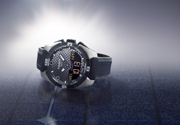 天梭表TISSOT T-Touch Expert Solar太陽能觸控腕錶，建議售價NT$32,400。