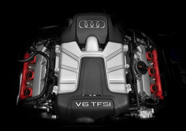 Audi SQ5搭載一具四環品牌精心研發採用V形90度夾角設計的3.0升V6 TFSI水冷式機械增壓汽油引擎，其內建的雙轉子機械增壓裝置的強勢加持下（可提供最大之增壓值達0.8bar，最高轉速更高達20,000轉），一舉讓全新Audi SQ5具備了354 hp/6000-6500rpm最大馬力，以及47.9 kgm/4000-4500rpm最大扭力輸出峰值的強勁動能