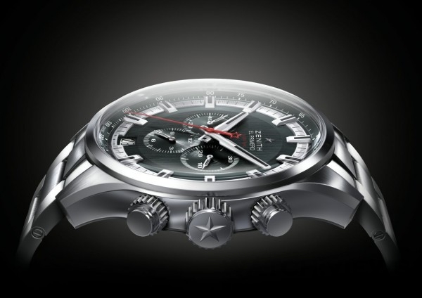 全新El Primero Sport計時碼錶採用雄渾剛勁的大型錶殼設計，45毫米直徑，並以高級運動時計中常用的精鋼材質打造而成。錶冠及凹槽式按鈕造型大方奪目，不僅使用方便，還能提升安全性，其旋入式設計更可確保200米的防水深度。