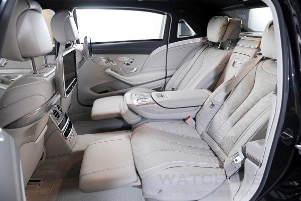 Mercedes-Maybach 延伸車身軸距打造陸上頭等艙級的舒適空間。