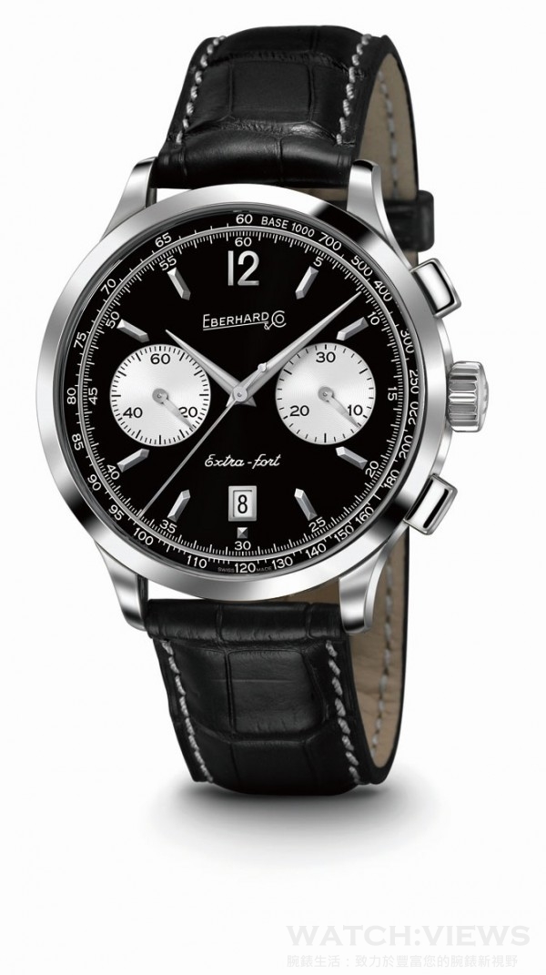 Extra-fort Grand Taille計時碼錶，不鏽鋼錶殼，錶徑41毫米，時、分、小秒指示、日期顯示、計時碼錶、測速儀，以ETA 7750自動上鍊機芯為基礎，藍寶石水晶鏡面，鱷魚皮錶帶，防水50米。 為了向依百克悠久的計時製錶歷史致敬，Extra-fort系列中開始出現復古的雙眼錶盤設計，但是經過現代化的重新詮釋，錶盤的配置更顯平衡。此外，小錶盤特別飾以圓形飾紋，和大錶盤做出區隔，處理細膩且精緻。