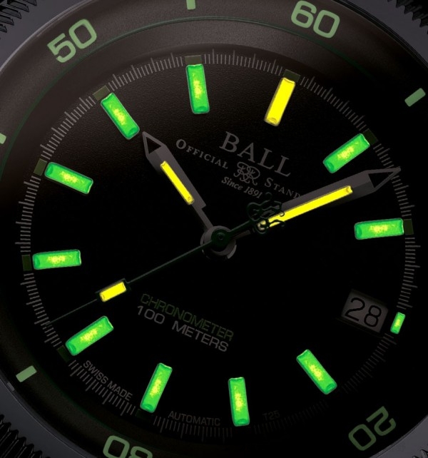 Engineer II Magneto S 在指針與時標的部份沿用了Ball Watch 所引以為傲的自體發光微型氚氣燈夜光系統，確保腕錶在黑暗中的可閱讀性。