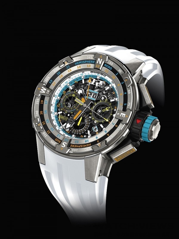 Richard Mille發佈了新款時計RM 60-01 Regatta飛返計時航海腕錶，限量50枚，藍色的錶盤代表著聖巴托藍色海上之賽事。