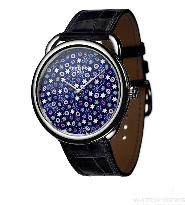 Arceau Millefiori 千花水晶腕錶，18K 白金材質錶殼，錶徑41 毫米，千花水晶工藝錶盤，時、分指示，愛馬仕自製H1837自動上鍊機芯，儲能50 小時，鱷魚皮錶帶，防水30 米。
