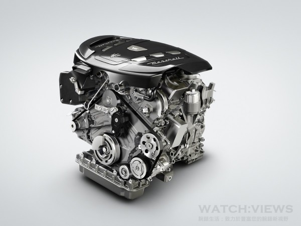 全新Quattroporte Diesel搭載一具Maserati原廠工程團隊精心開發的V6缸內直噴渦輪增壓柴油引擎，於2000轉即可輸出高達600Nm的最大扭力，其扭力輸出峰值以高原式曲線持續延伸至2600轉，完整涵蓋了中低轉速區域範圍，並於4000轉時湧現出275hp最大馬力，讓動力輸出呈現柔順而線性。