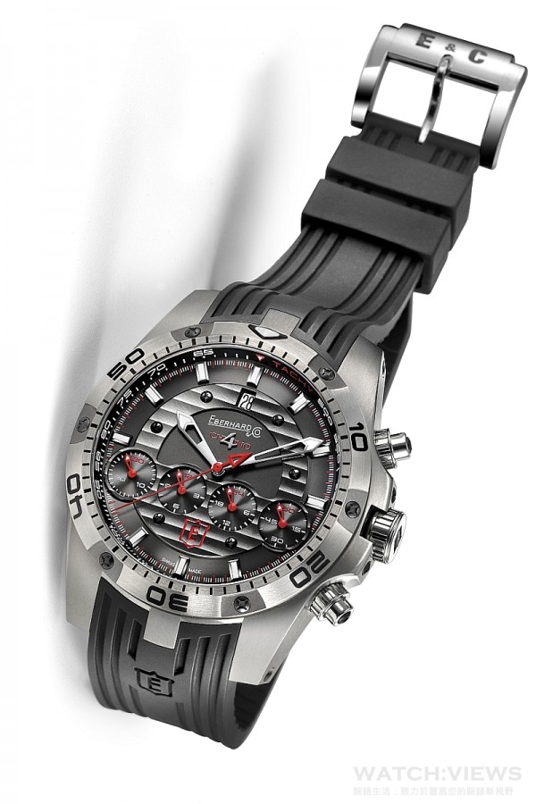 Chrono4 Geant Full Injection 腕錶，建議售價NTD 298,000。
