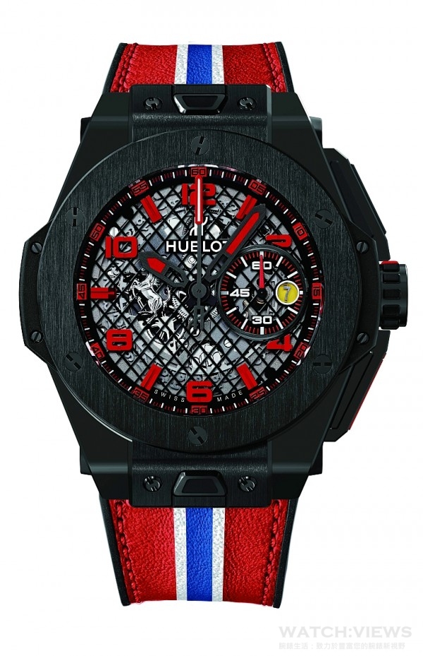 Big Bang Ferrari Speciale Ceramic的時針和分針緞面拉絲處理鍍黑，覆紅色SuperLuminova™夜光塗層；分鐘計時小錶盤指針，頭部覆黑色霧面，指針覆法拉利紅色塗層。 