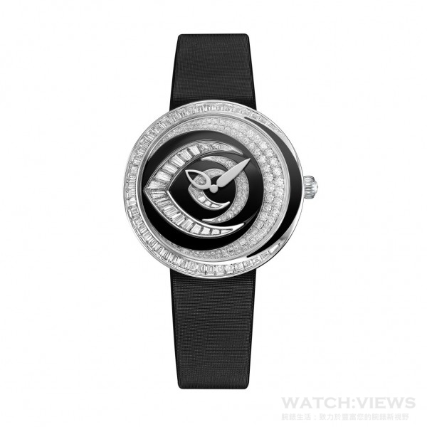 Rondes de Nuit夜圓星辰腕錶鑲有242顆共4.2克拉美鑽，約NTD$3,850,000。