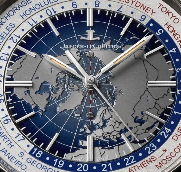 •Geophysic® Universal Time地球物理天文台系列世界時間腕錶設有可轉動的時區顯示環，令佩戴者同時掌握24個不同時區的時間。