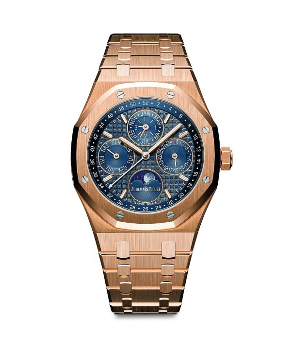 皇家橡樹萬年曆腕錶，玫瑰金款定價NTD3,060,000:精鋼款定價NTD1,947,000。