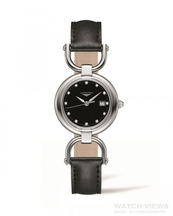 馬術系列–馬鐙腕錶，不鏽鋼錶殼，錶徑30毫米，黑色漆面面盤，11個鑲鑽時標，時、分、秒、日期，L152.3石英機芯，防水30米，黑色或棕色小牛皮錶帶。