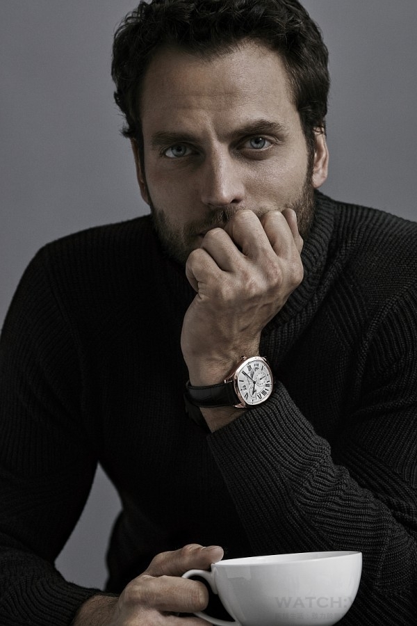 Drive de Cartier的錶主作為一個專業的時計鑑賞家，他十分注重作品內外的每一處獨特細節。