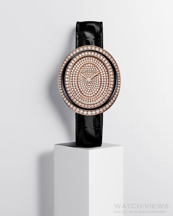 Hypnose腕表的設計特點在於以鋪鑲美鑽點綴奪目的橢圓錶殼，華麗地見證著日月流轉。