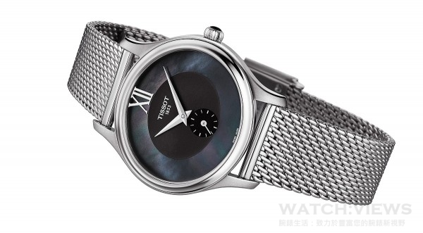 天梭表Bella Ora當中的這一款腕錶特別配備了經典的Milanese米蘭金屬編織錶帶，是神來一筆、非常合適的組合。