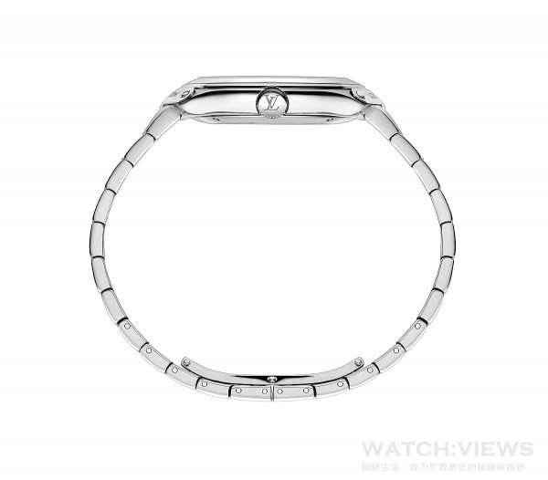 LV Fifty Five系列也可搭配柔軟舒適的全新精鋼錶帶。它採用獨特的網眼設計，向路易威登傳統行李箱的提把曲線致敬。