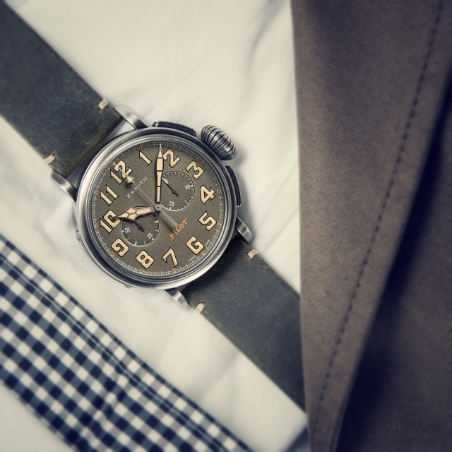 Heritage Pilot Café Racer腕錶的設計靈感來自1920年代英國吹起的「Café Racer」騎士風潮。