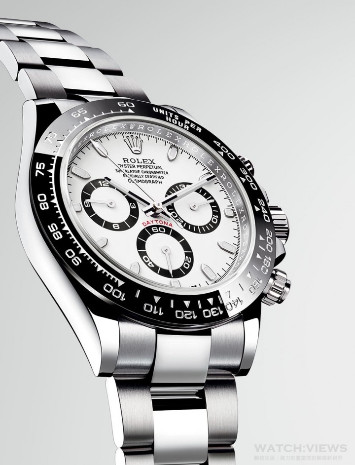 Cosmograph Daytona的蠔式錶殼保證防水100米（330呎），是堅固優雅與完美比例的典範。形狀獨特的中層錶殼以整塊實心904L鋼鑄造而成。