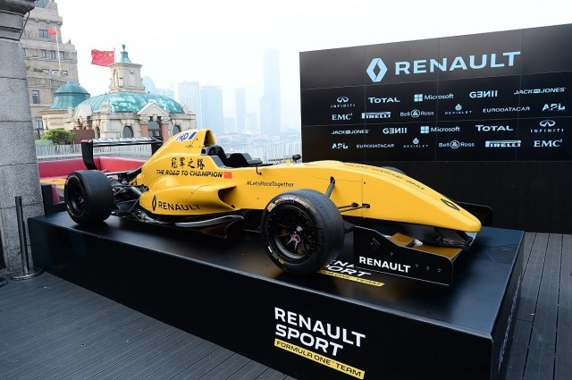 Bell & Ross預祝雷諾車隊四月中出戰上海舉行的一級方程式賽車中國大獎賽(Formula 1 Pirelli Chinese Grand Prix)，取得理想佳績。