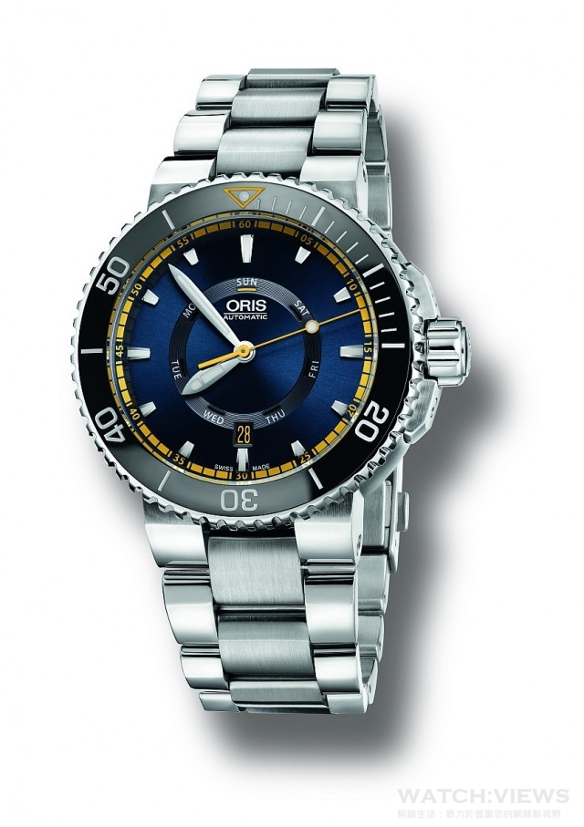 Oris大堡礁限量錶第二代亦有金屬錶鍊選擇。