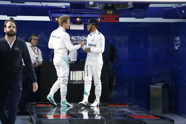 MERCEDES AMG PETRONAS車隊再次稱霸巴林站，車手Lewis Hamilton、Nico Rosberg及MERCEDES AMG PETRONAS車隊的積分表現十分亮眼