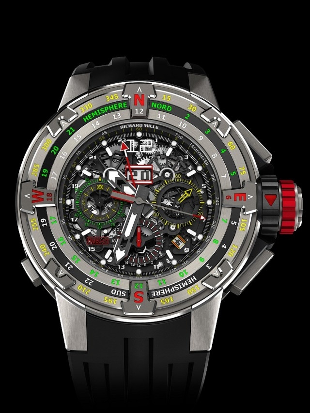RM 60-01 Regatta Flyback Chronograph飛返自動上鏈計時碼錶是Richard Mille首款航海專用技術腕錶。腕錶配備5級鈦合金 RMAC2機芯 ，55小時動力儲存，可變慣性擺輪，完整的飛返計時碼錶功能，帶超大日期顯示和UTC功能的年曆功能。此外，RM 60-01還通過其特製可旋轉錶圈所顯示的四個方位基點，外加360°和24小時刻度盤，讓腕錶滿足航海的需求。