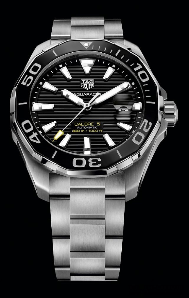Aquaracer系列陶瓷錶圈防水300米自動腕錶，型號WAY201A.BA0927，黑色錶面、黑色陶瓷錶圈配精鋼鍊帶。