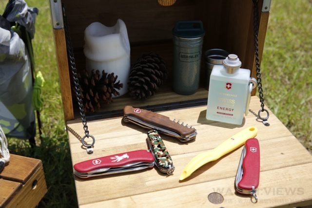 瑞士維氏【城市野營嘉年華】活動現場展示瑞士刀/在野營時的多方位運用。