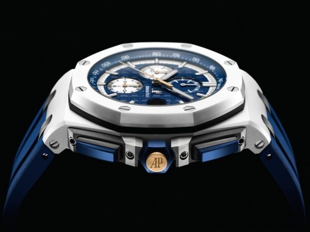 斯滕森所佩戴的冰藍色皇家橡樹離岸型原型腕錶