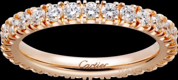 卡地亞經典結婚單排鑽石對戒，經典結婚對戒，寬3.27毫米，18K玫瑰金，鑲嵌22顆圓形明亮式切割鑽石，總重1.35克拉。參考價格約NT$ 305,000 