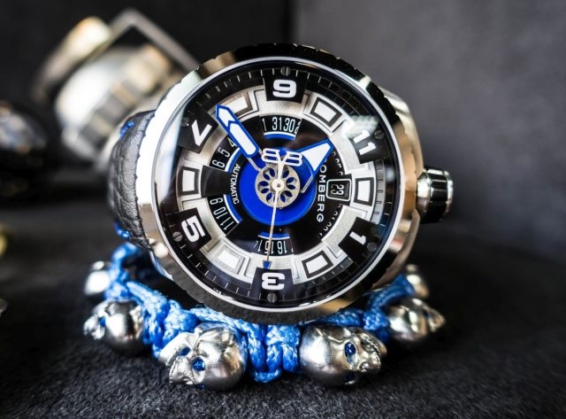 Bomberg BOLT-68  3-HANDS AUTOMATIC 自動大三針系列腕錶藍色款式