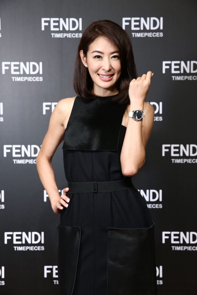 賈永婕配戴Momento Fendi Bugs Limited Edition腕錶，展演不同女性魅力風格