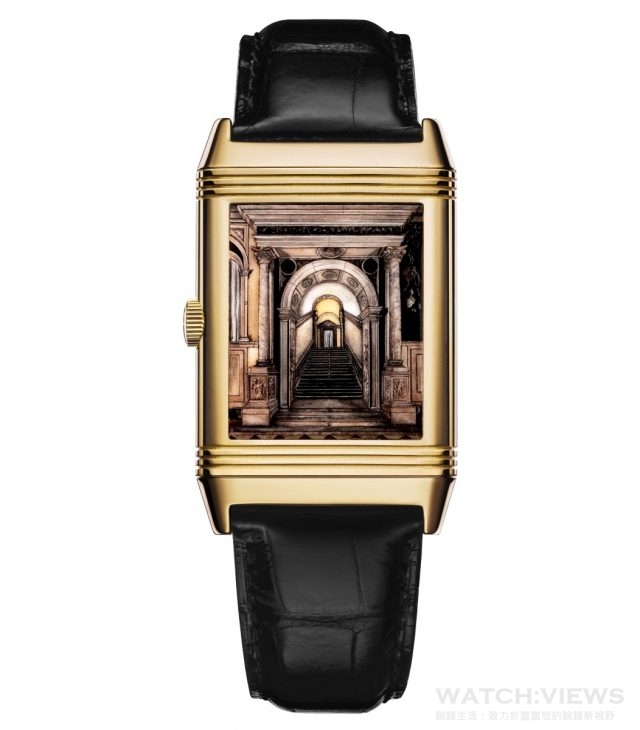 積家聖洛克大會堂微繪琺瑯紀念腕錶的錶背以琺瑯微繪技法細膩繪畫聖洛克大會堂主要大理石石階。