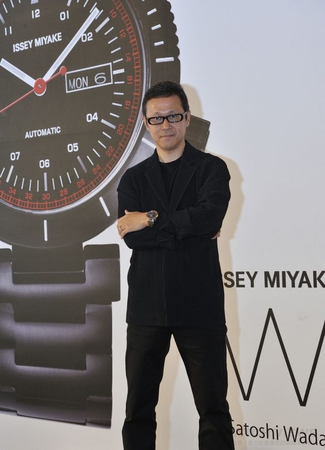 W系列設計師─和田智發表「W automatic」錶款，將「W」系列推上了更極致的呈現。