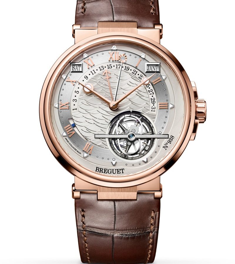 航海系列Marine Équation Marchante 5887時間等式萬年曆陀飛輪腕錶，18K玫瑰金錶殼，錶徑43.9毫米，581DPE自動上鍊機芯，建議售價NTD6,936,000。