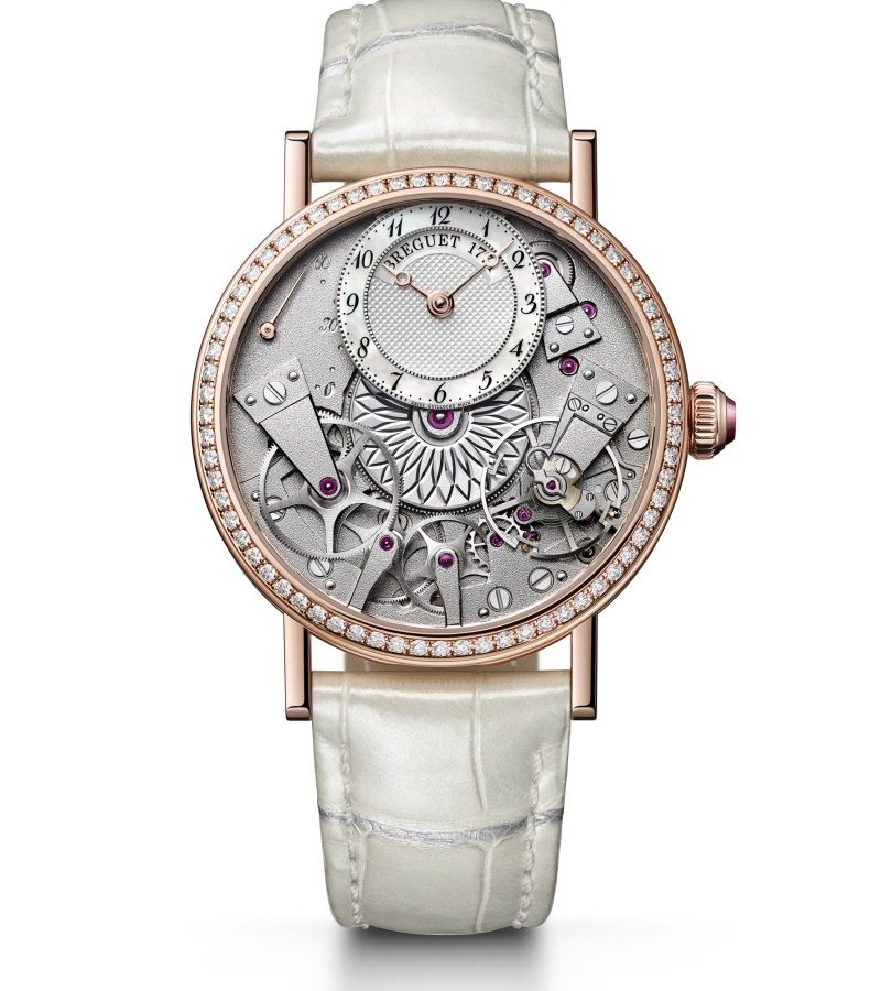 Tradition Dame 7038自動上鍊腕錶，18K玫瑰金錶殼，錶圈鑲68顆圓鑽（約0.895克拉），錶徑37毫米，505SR機芯，建議售價NTD1,229,000。